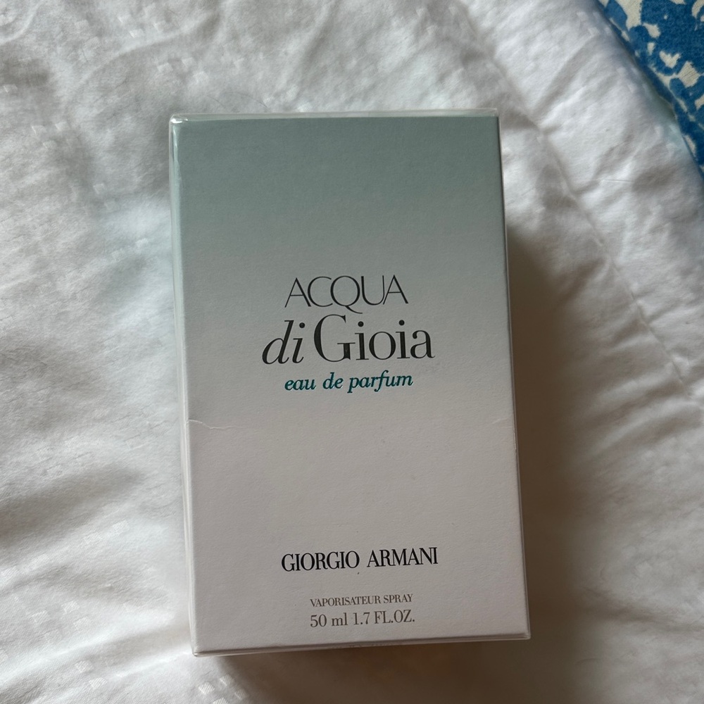 Giorgio Armani Acqua di Gioia Eau de Parfum - Blue and White
